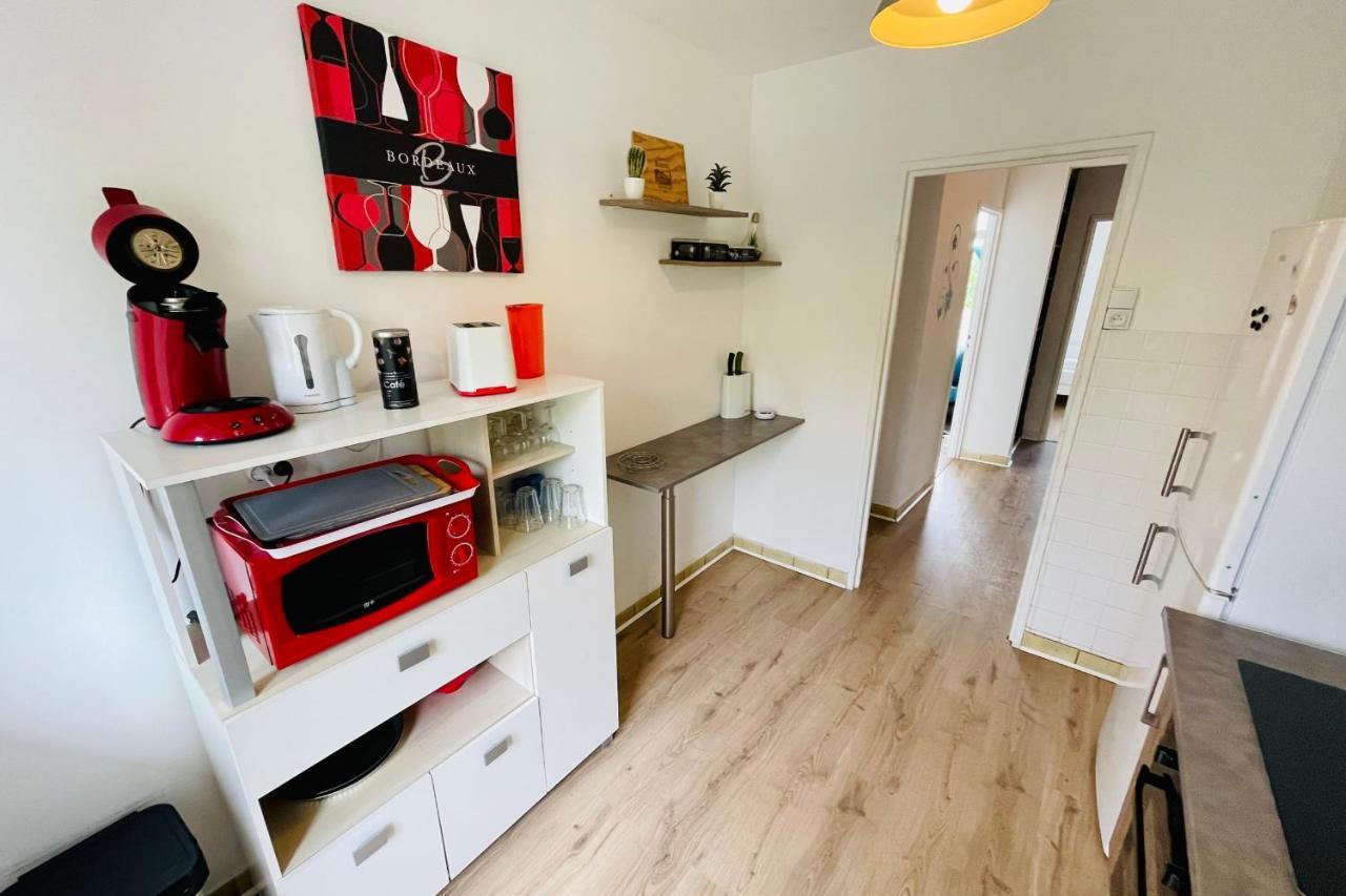 Luminous Apartment With Parking Near The City Center Cenon Exterior photo