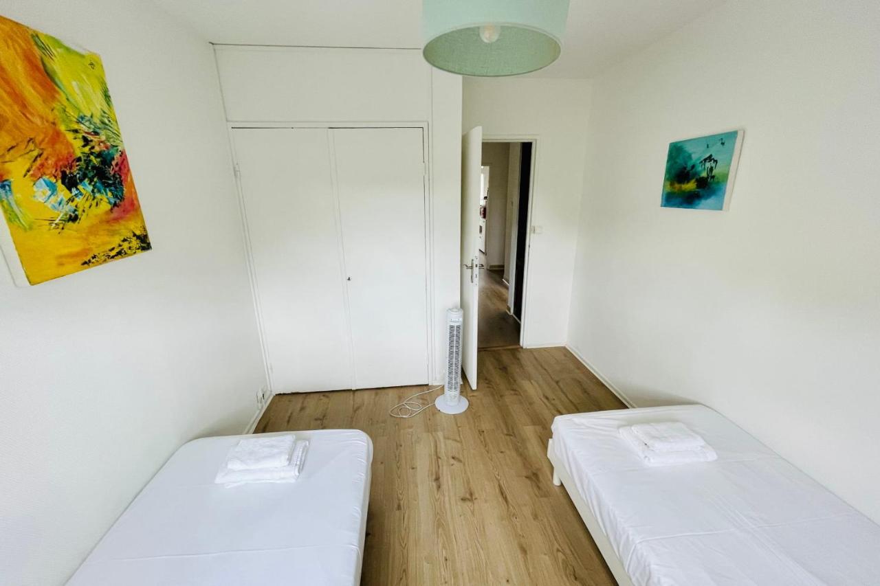 Luminous Apartment With Parking Near The City Center Cenon Exterior photo